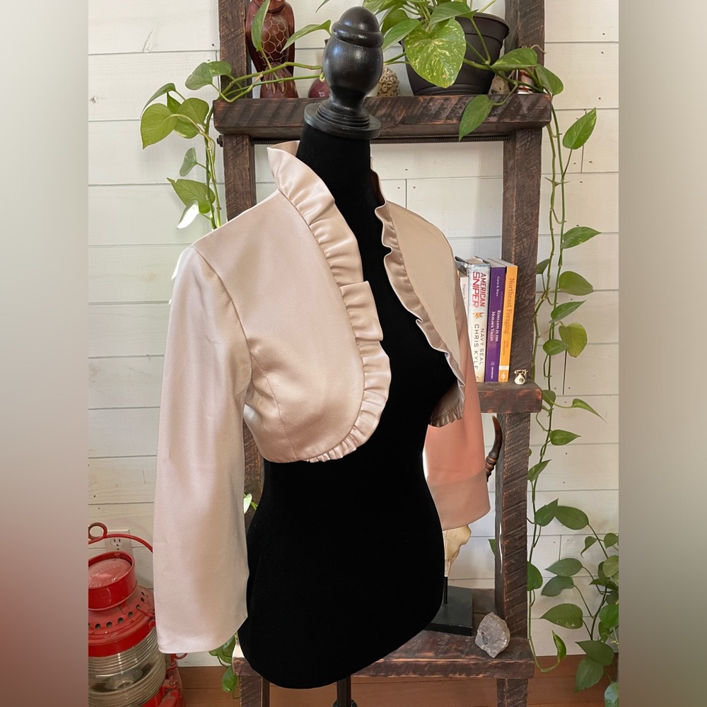 David’s Bridal: Beige Ruffle Collar Bolaro Jacket - Picture 12 of 17